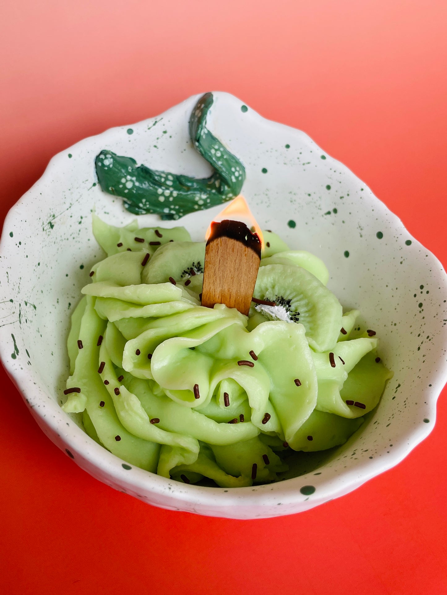 WILD COMPANIONS- Crocodile&Fruit Sundae Candle Bowl