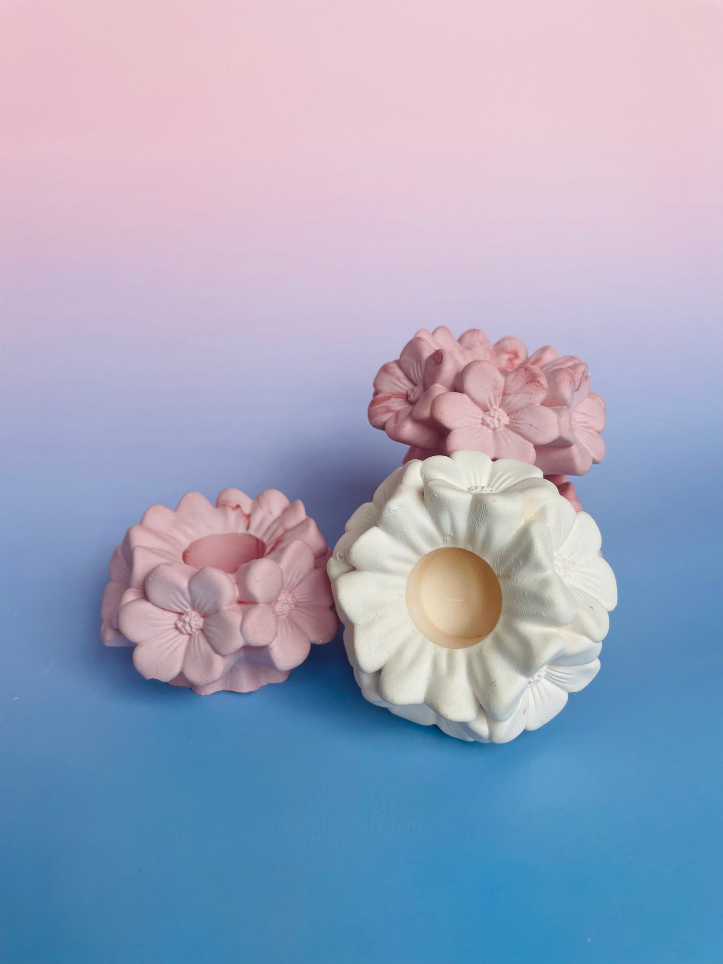 CANDLE FLORAL HOLDER