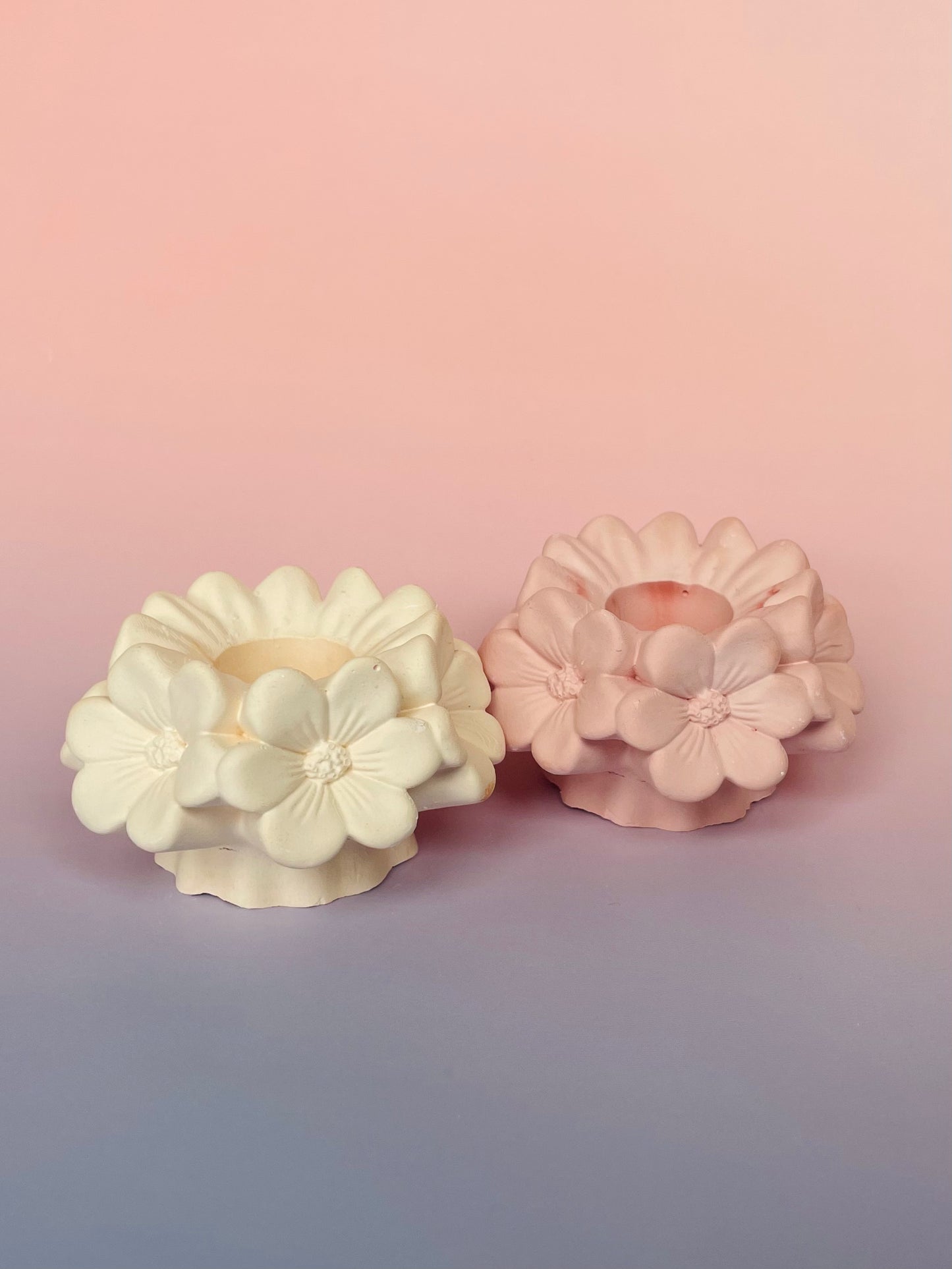 CANDLE FLORAL HOLDER