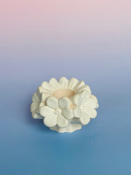 CANDLE FLORAL HOLDER