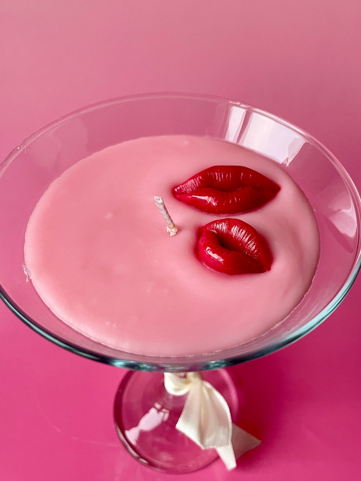Hot Kiss Cocktail Candle