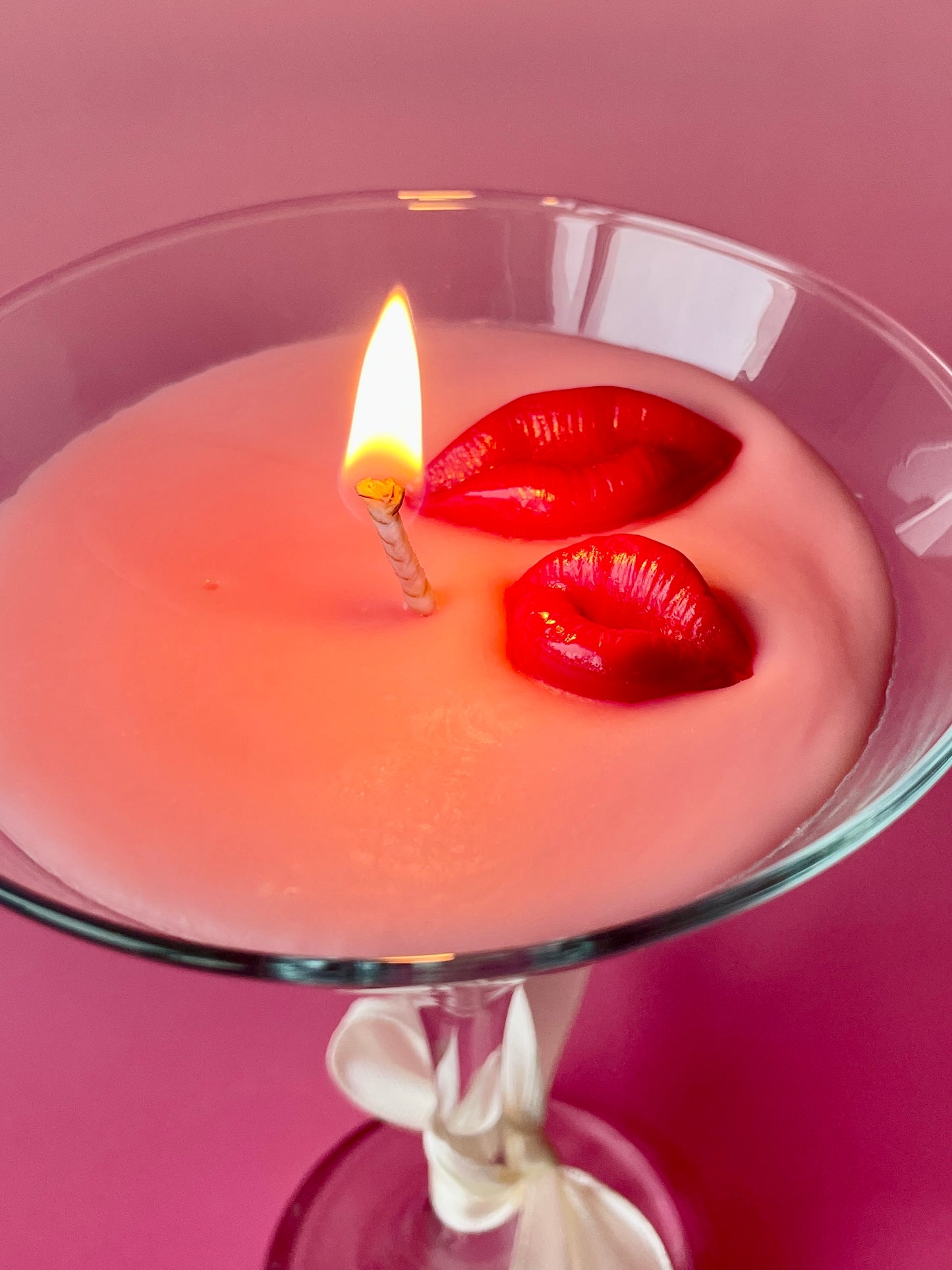 Hot Kiss Cocktail Candle