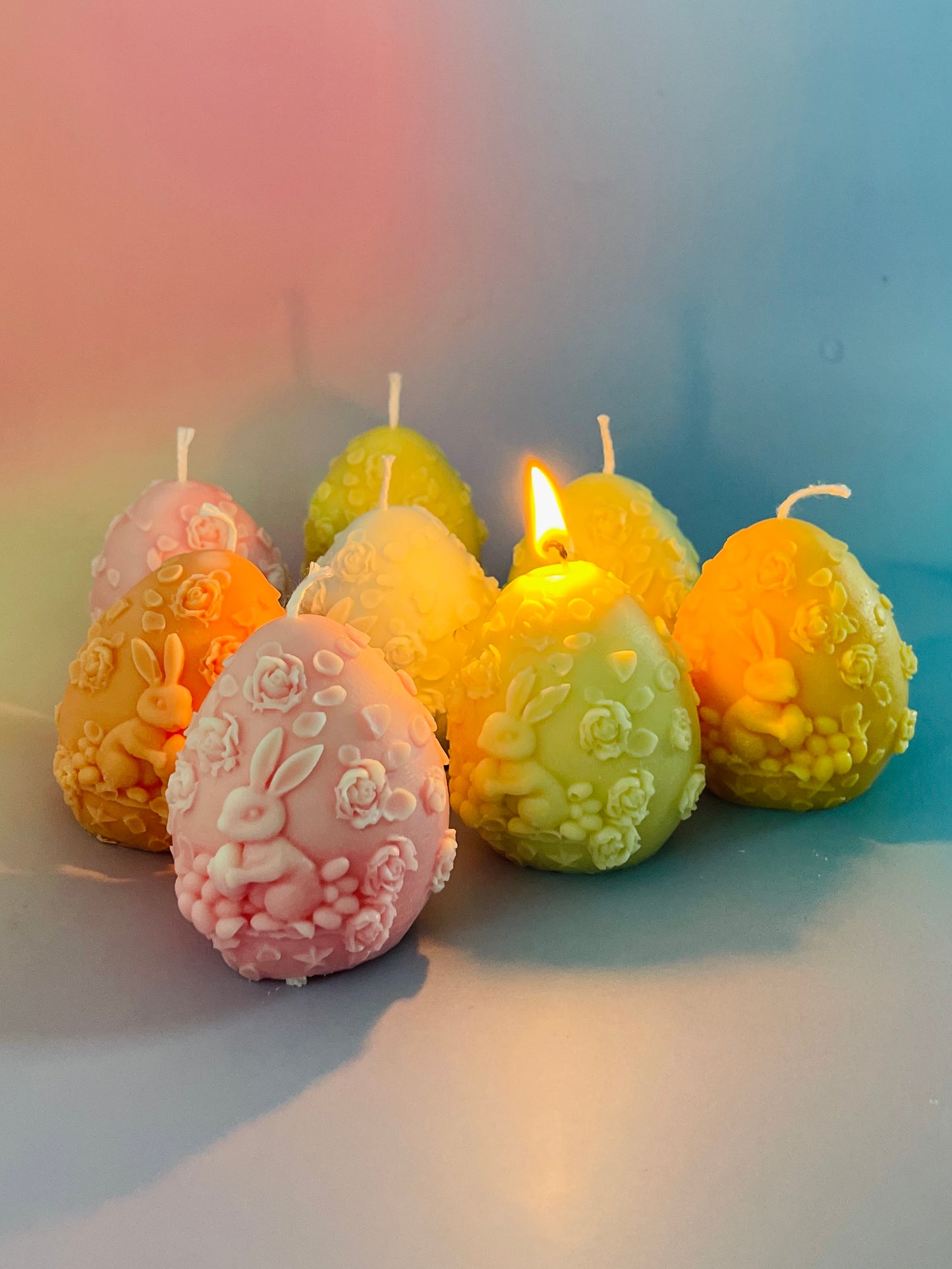 HOPPY GARDEN EGG CANDLE